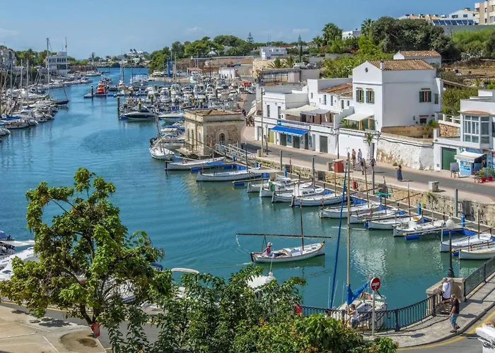 Maria Bosch By Villa *